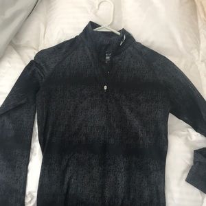 Nike stretch dry fit running shirt